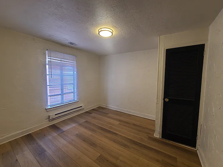 1001 Lilley Ave #D — Photo 7