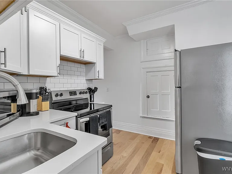 617 Niagara St #5 — Photo 10