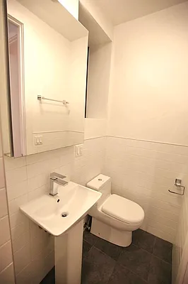 Rented by Vertical Real Estate LLC | media 5