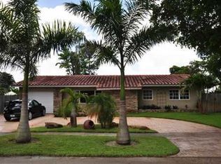 1821 N Hiatus Rd, Pembroke Pines, FL 33026