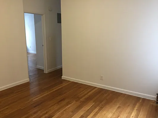 Rented by GreenVill Real Estate LLC | media 21