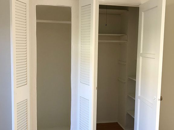 5th image of 6223 Comstock Ave #B
