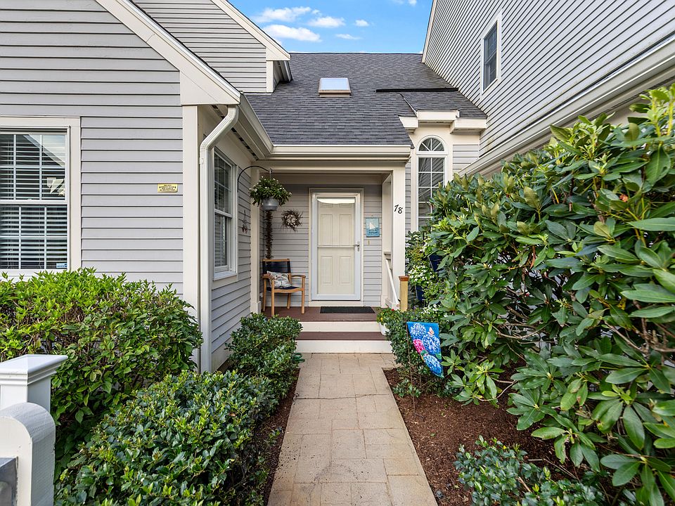 1st image of 78 Gold Leaf Lane E