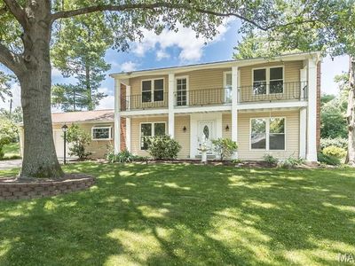 1417 Sunview Dr, Saint Louis, MO, 63146