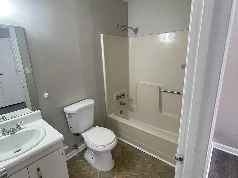 1992 Padgett Dr — Photo 16