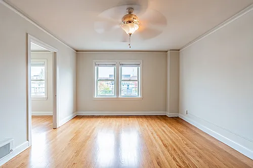 Floor plan Renovated Studio