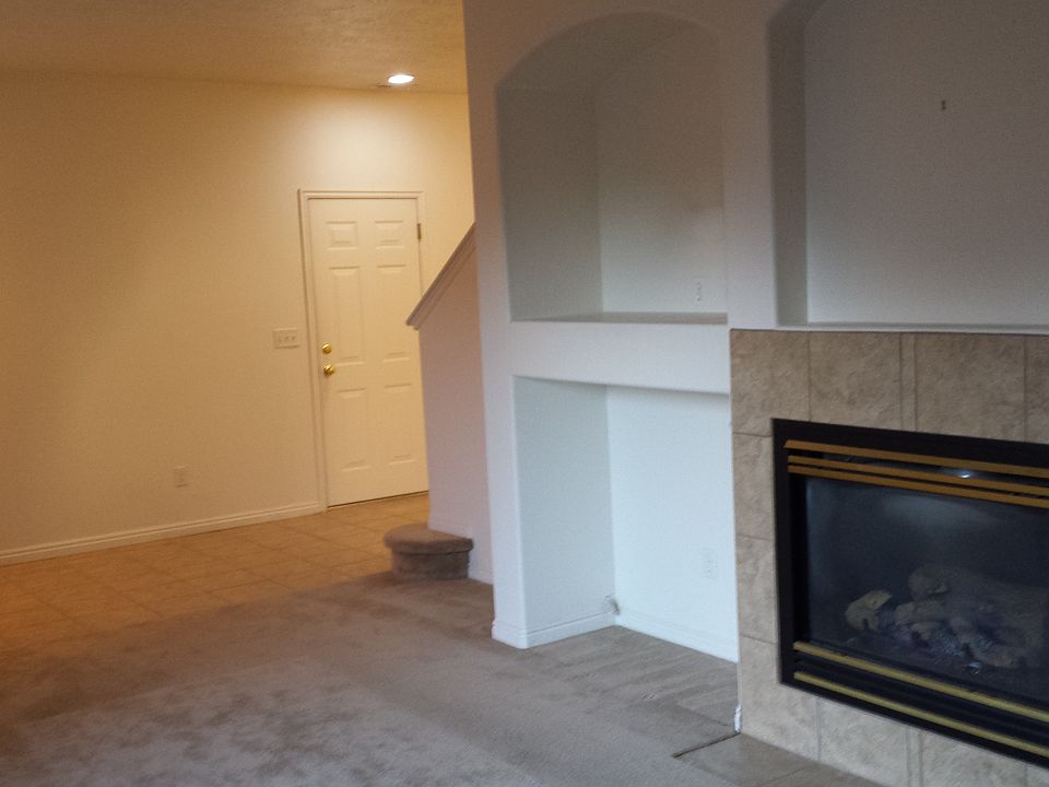 1st image of 2984 N 1350 West Bld Gg Unit 1