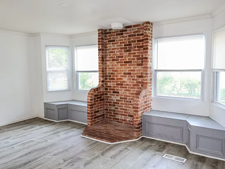 10522 Byfield Dr — Photo 9