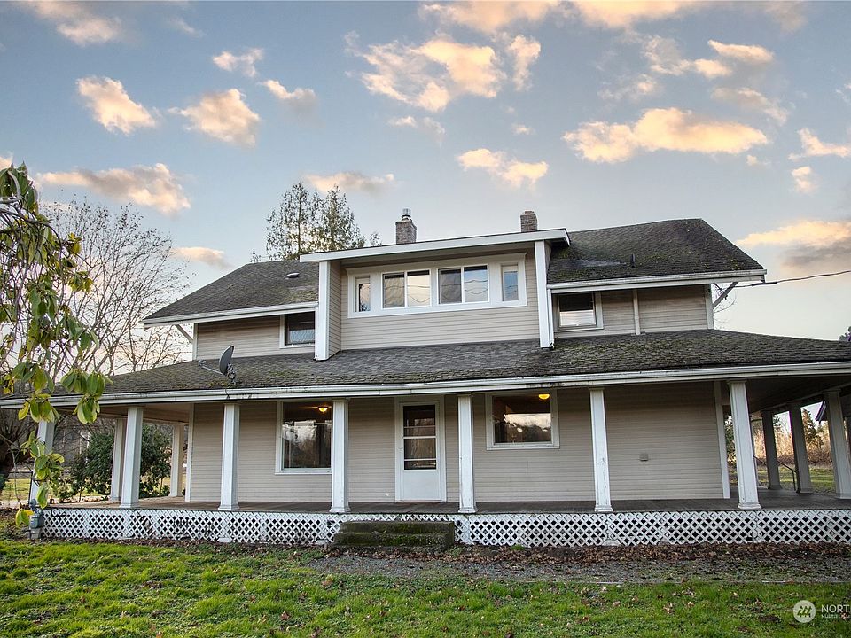 1st image of 14921 Pioneer Way E