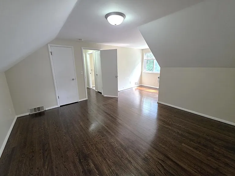 1531 Eaton Dr — Photo 18