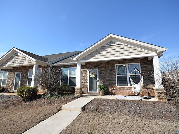2nd image of 423 Promenade Dr SW