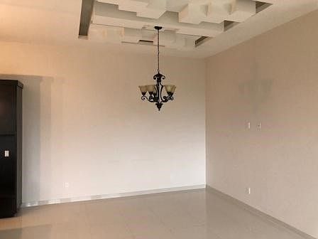 4th image of 5301 N 46th St