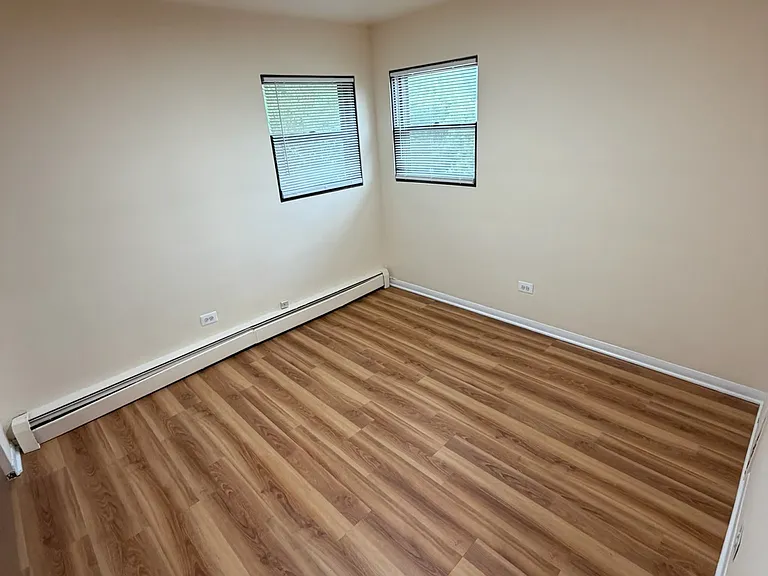 612 N Wolf Rd #3 — Photo 3