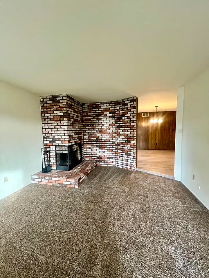 2 bed, 1000 sqft, $1,950 — Photo 3