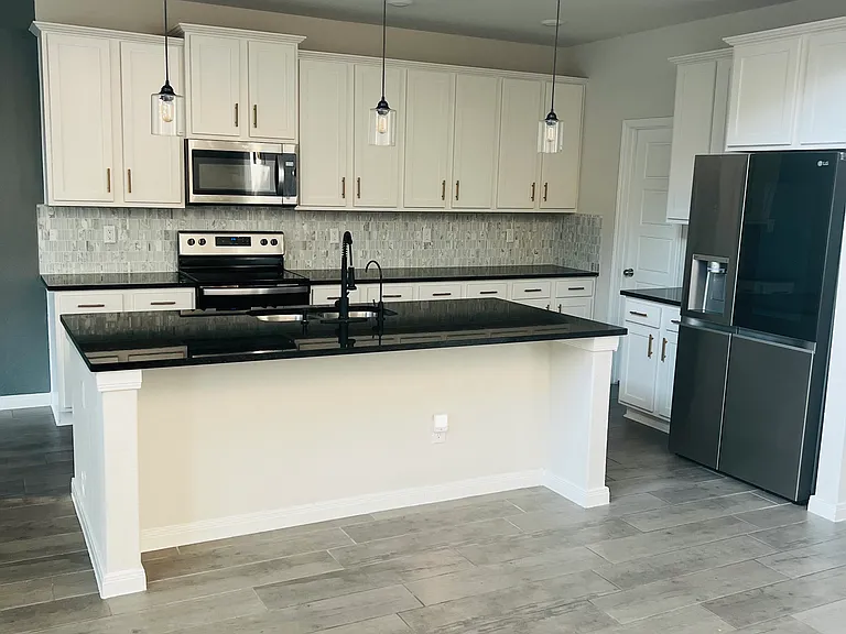 603 Hirsch Trl — Photo 12