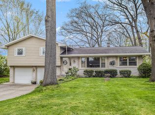 58424 Oakwood Ct, Elkhart, IN 46516