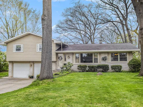 58424 Oakwood Ct, Elkhart, IN 46516