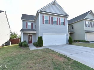 424 Lobdale Falls Dr, Lawrenceville, GA 30045