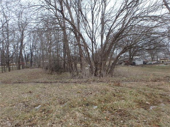 Osage City Real Estate Osage City Ks Homes For Sale Zillow