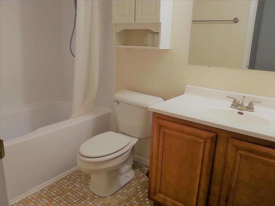 1st image of 531 Kiowa Cir