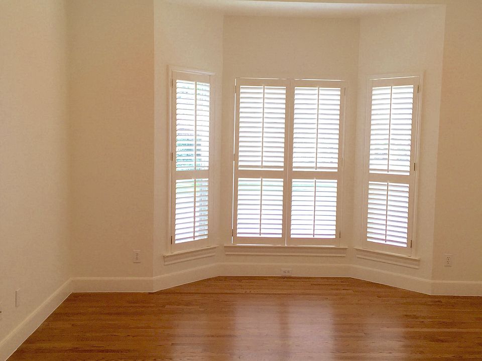 1st image of 23 Hyde Park