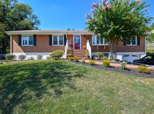 836 Peyton St, Roanoke, VA 24019