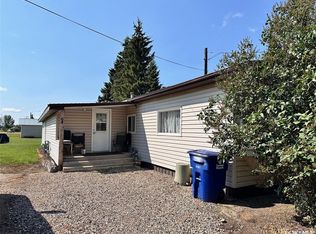 64 1st Ave E, Leoville, SK S0J1N0