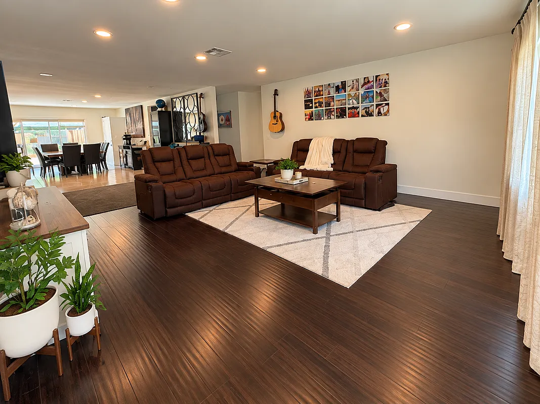 4 bed, 3.0 bath, 2018 sqft, $6,650 — Photo 4