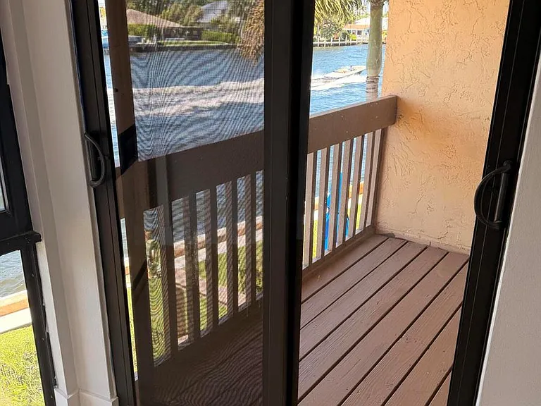 797 S Riverside Dr — Photo 17