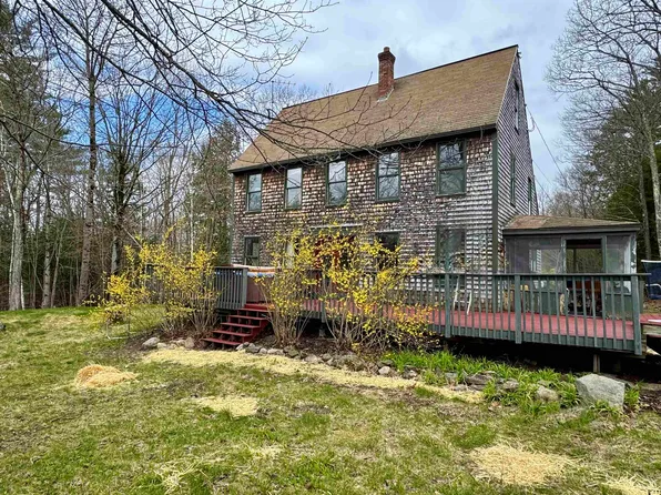 57 Summit Road, Plymouth, NH 03264