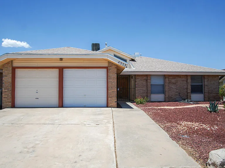 4553 Gen Maloney Cir — Photo 1