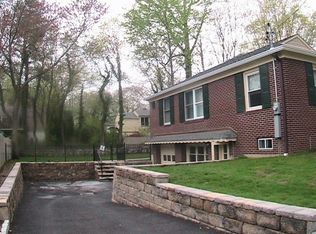 49 Richbell Rd, White Plains, NY 10605