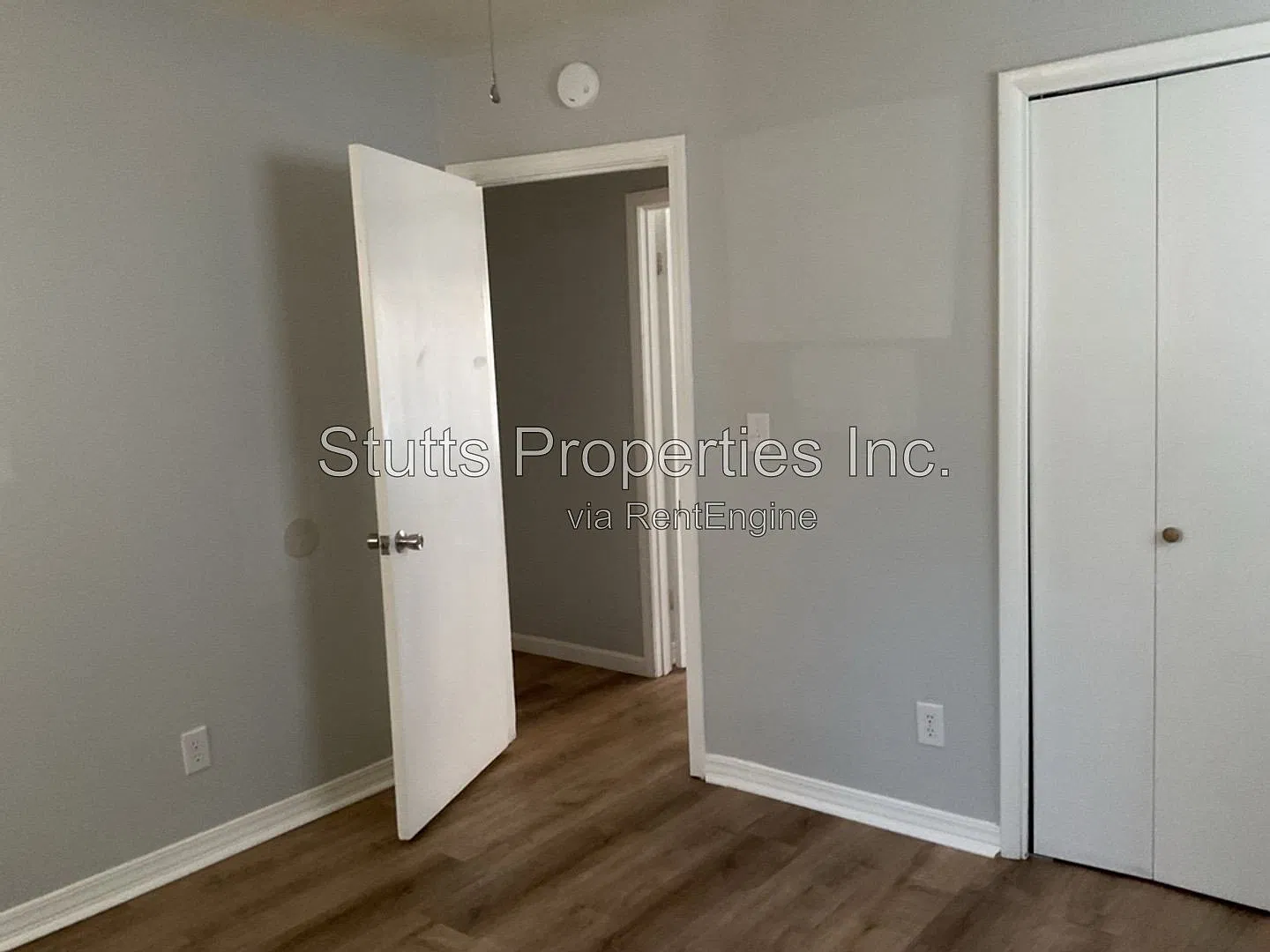 3 bed, 2.0 bath, $1,295 — Photo 3