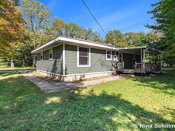 4th image of 8161 S Basswood Dr