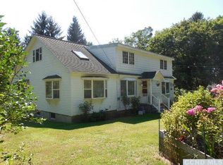 2449 Route 11, CLAVERACK, NY 12513