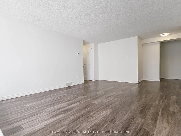 340 Colborne St #2106 — Photo 9