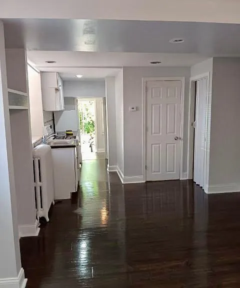 363 Leverington Ave #1R — Photo 6