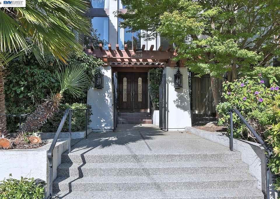 1st image of 320 Elm St APT 204