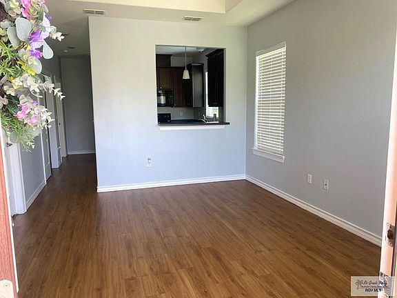 4th image of 3025 Naranjo St