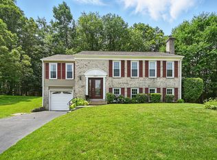 8923 Renshaw Ct, Springfield, VA 22153