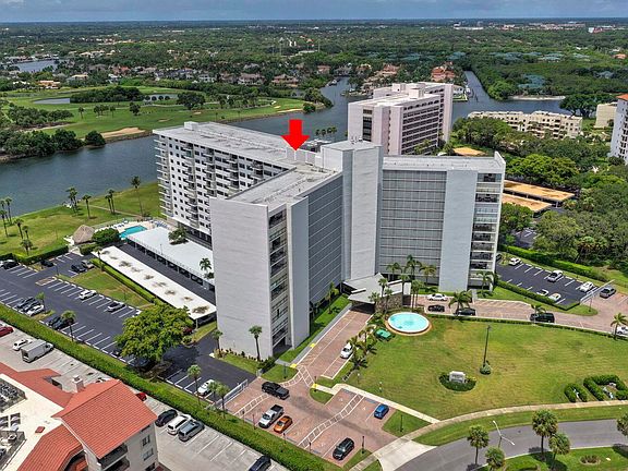 4th image of 336 Golfview Road #203