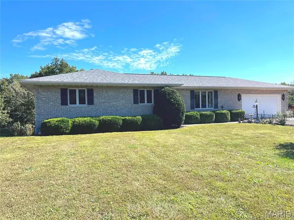 6636 Wood Dr, Monroe City, MO 63456