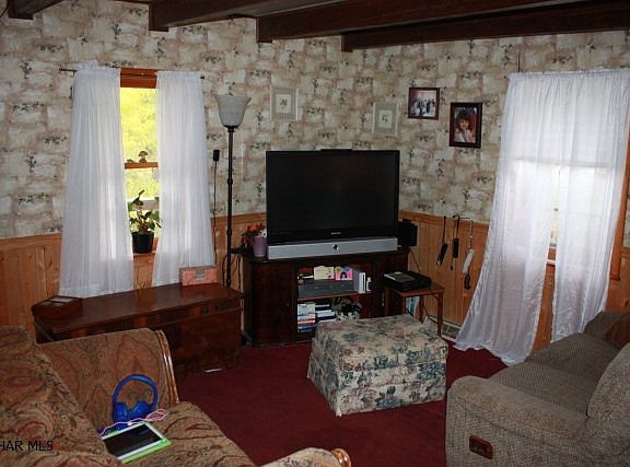 3rd image of 360 Campbell Hill Rd