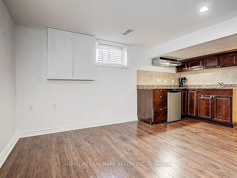 335 Willowdale Ave — Photo 48