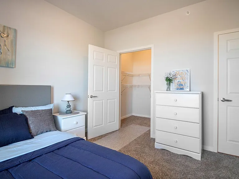 Aspen Grove Apartments — Photo 14