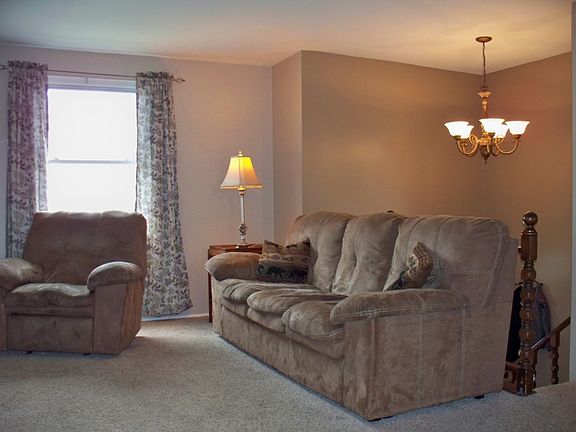 4th image of 428 Neal Dr