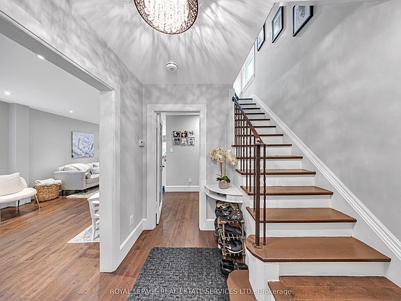 3rd image of 55 Joseph St