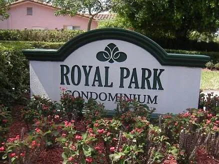 107 Royal Park Dr #2E