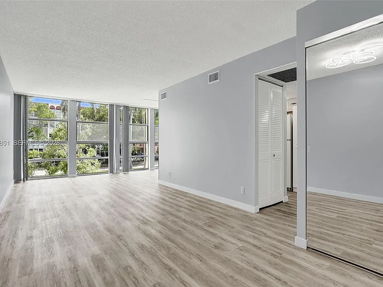 2000 Atlantic Shores Blvd #207 — Photo 4