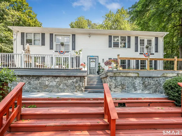 112 Woodbine St #1, Naugatuck, CT 06770
